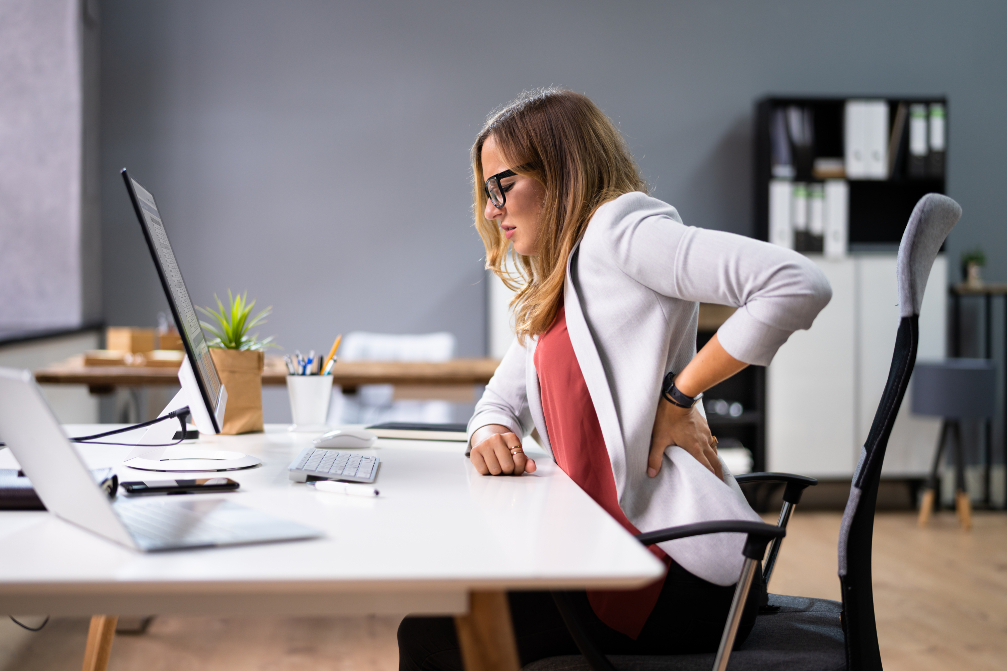 Office Chair: How to Reduce Back Pain?